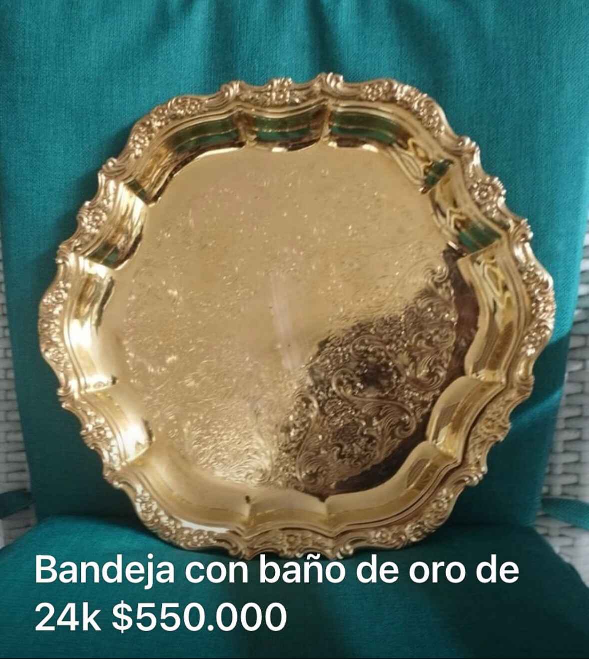 bandeja con baño de oro